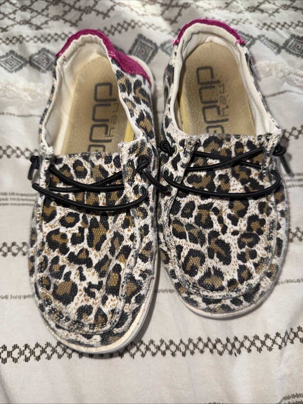 Girls Hey Dude Wendy Youth Linen Leopard Cheetah Slip-On Shoes - Little Kids 11